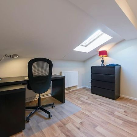 Appartement 4 Chambres A Liege Bagian luar foto