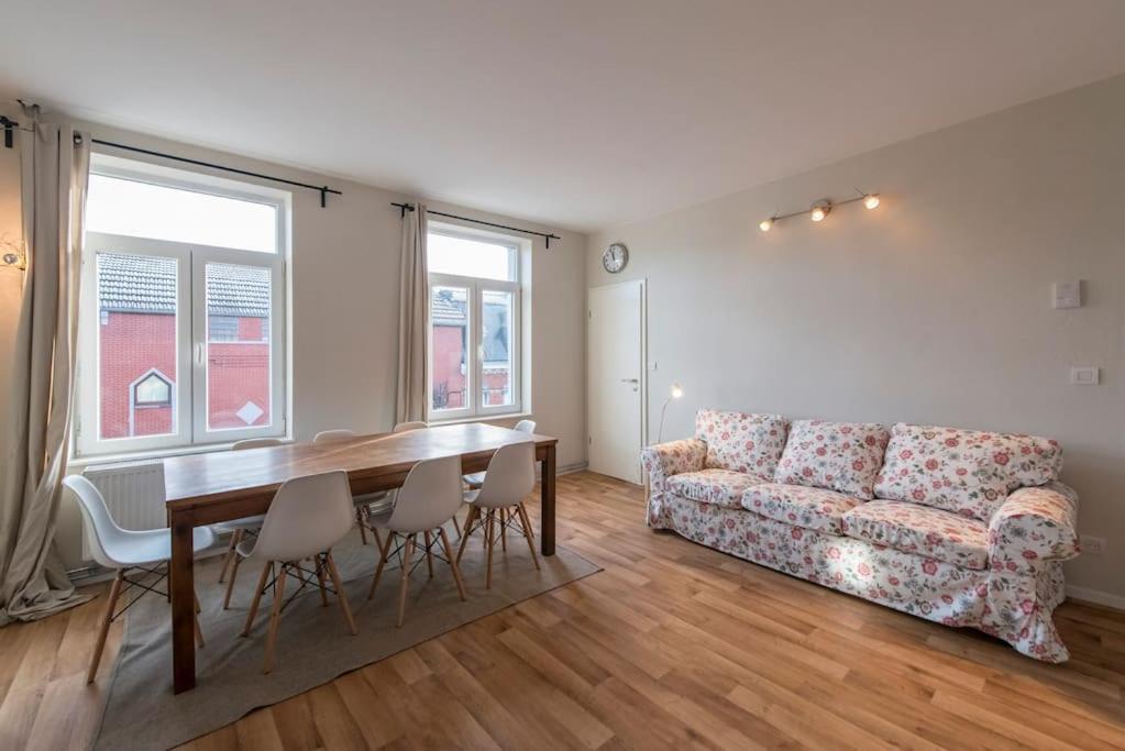 Appartement 4 Chambres A Liege Bagian luar foto