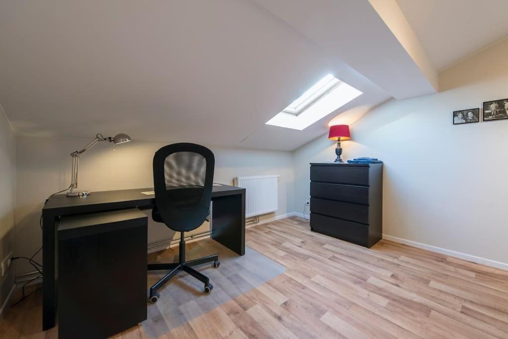 Appartement 4 Chambres A Liege Bagian luar foto