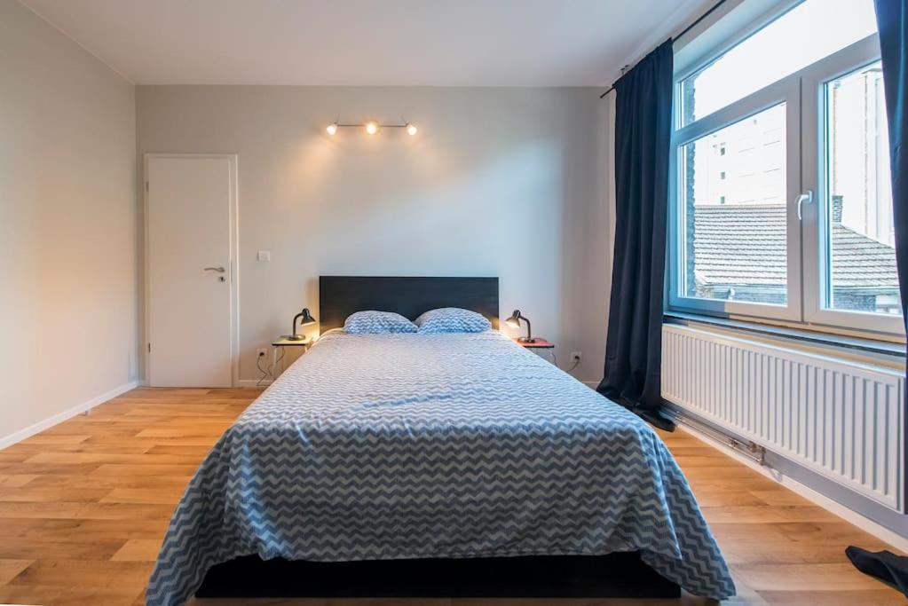 Appartement 4 Chambres A Liege Bagian luar foto