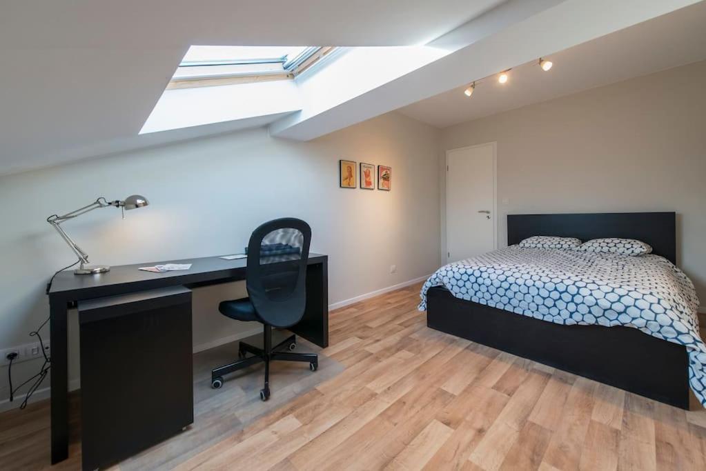 Appartement 4 Chambres A Liege Bagian luar foto
